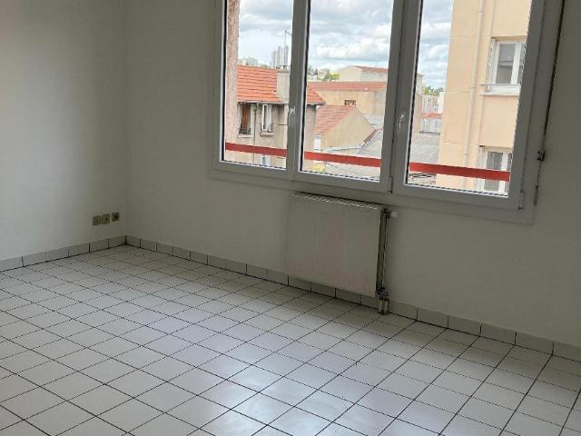 BELLEVUE F1 RESIDENCE ENTRETENUE F1 CUISINE AMENAGEE 1.