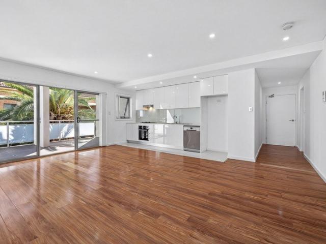 Luxurious Modern Private Apartment In Exclusive Strathfield Council Zoned MU1 Skyscraper 75 Meters FSR: 3.6