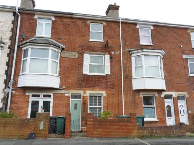 Bellevue Road, Cowes, Isle Of Wight. 3 bed terraced house to rent £1,350 pcm £312 pw