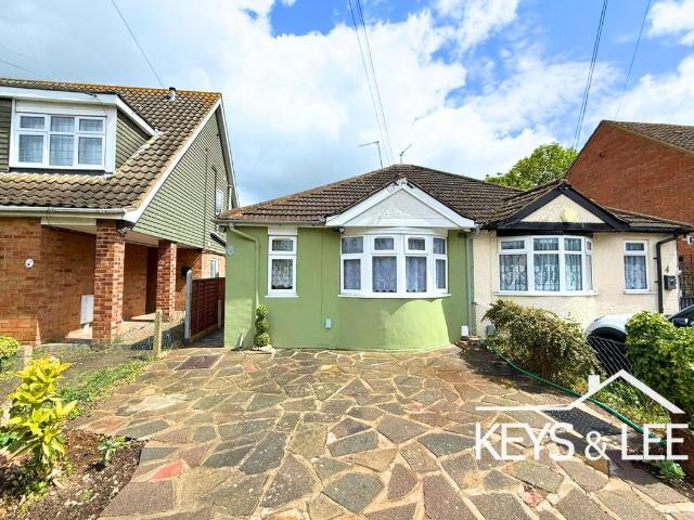 Bellevue Road, Romford RM5, 2 bed semi detached bungalow to rent, £1,700 pcm | PrimeLocation