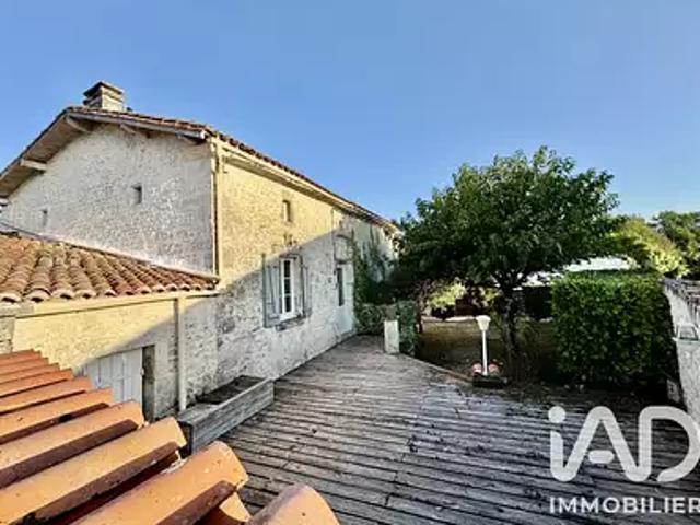 Bellevigne 16120 Achat / Vente maison 6 pièces t6 terrasse cave