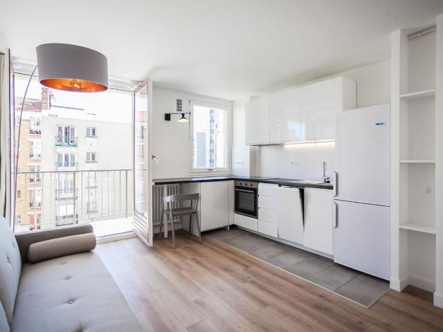 Belleville / rue de Belleville, Paris Amsterdam Apartments for Rent