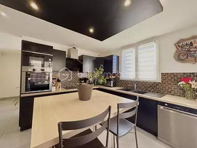 Belley 01300 Achat / Vente maison 7 pièces t7 cave balcon