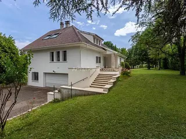 Belley 01300 Achat / Vente maison 7 pièces t7 piscine