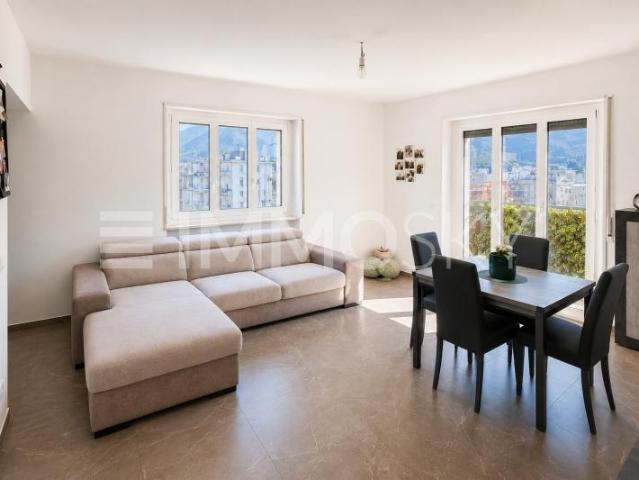Bellinzona 4,5 Zimmer Wohnung mit Panoramabalkon