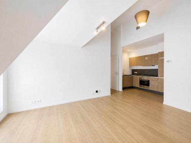 Belliard – One Bedroom Penthouse Apartment with Parking