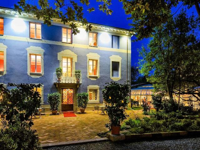 Bellissima struttura turistico ricettiva con ristorante parc. 1200m² Lucca