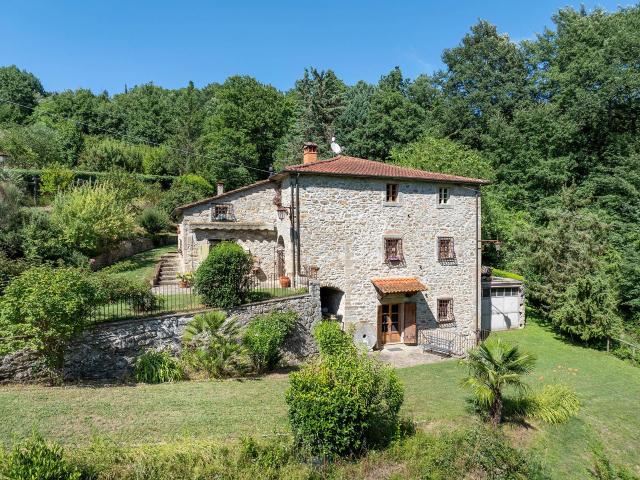 Bellissimo mulino in pietra del 1600 200m² Subbiano
