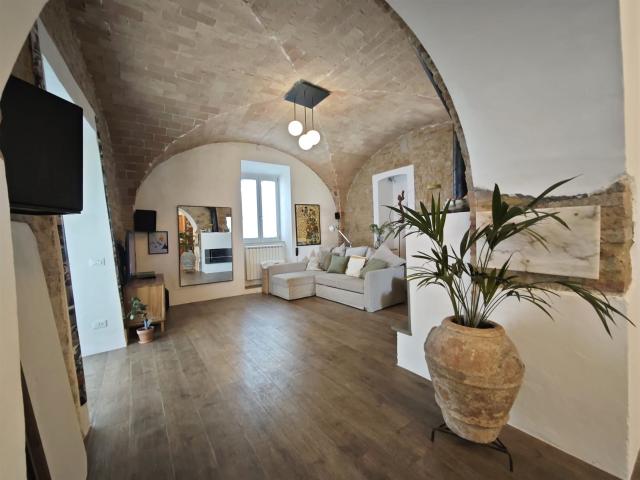 Bellissimo appartamento con giardino nella prima campagna di. 160m² Volterra