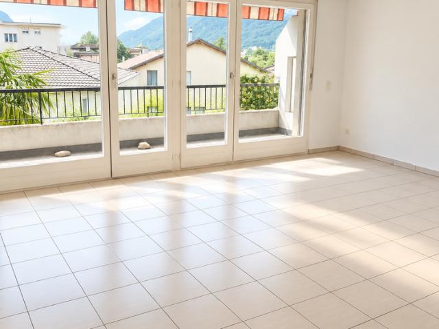 Bello e grande appartamento di 4 locali in affitto