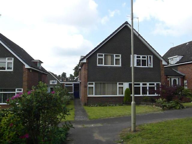 Bells Lane, Wordsley 2 bed semi detached house to rent £1,050 pcm £242 pw