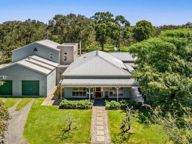 'BELLTREES COTTAGE' A PRIVATE PEACEFUL COASTAL RETREAT