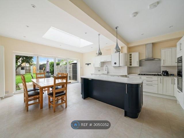 Belmont Road, Beckenham BR3, 3 bed terraced house to rent, £3,300 pcm | PrimeLocation