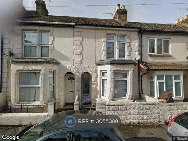 Belmont Road, Gillingham ME7, 4 bed terraced house to rent, £3,000 pcm | PrimeLocation