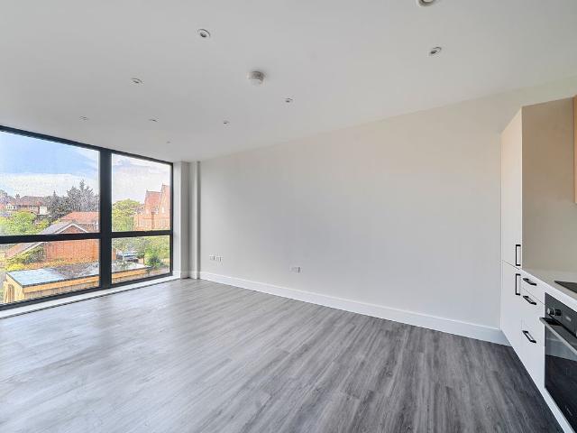 Belmont Road, Maidenhead SL6, 1 bed flat to rent, £1,450 pcm | PrimeLocation