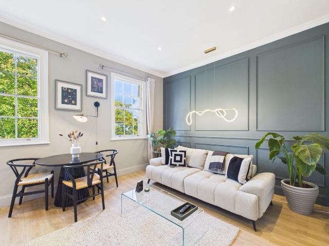 Belmont Road, Roselawn Belmont Road GL52, 1 bed flat to rent, £1,500 pcm | PrimeLocation