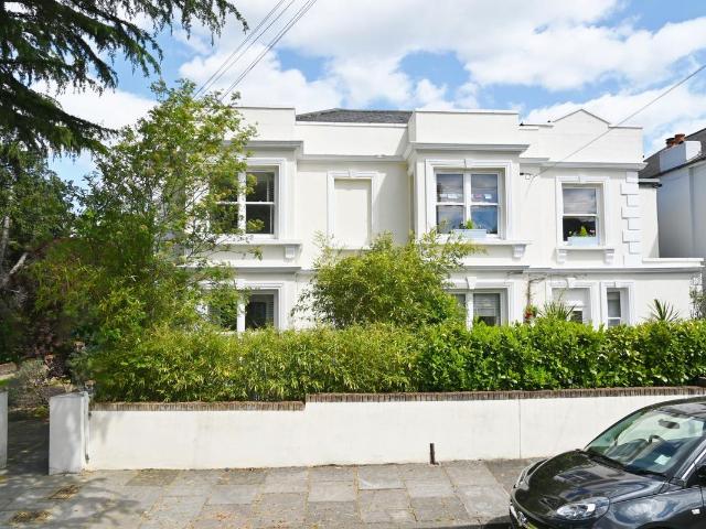 Belmont Road, Twickenham TW2, 1 bed flat to rent, £1,600 pcm | PrimeLocation
