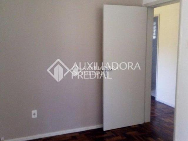 BELO APARTAMENTO EM UMA EXCELENTE LOCALIZAÇÃO