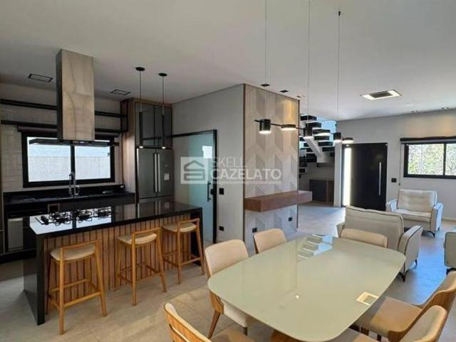 Belo Sobrado em Condomínio Fechado com 3 Suítes à venda, 170 m² por R$ 1.650.000
