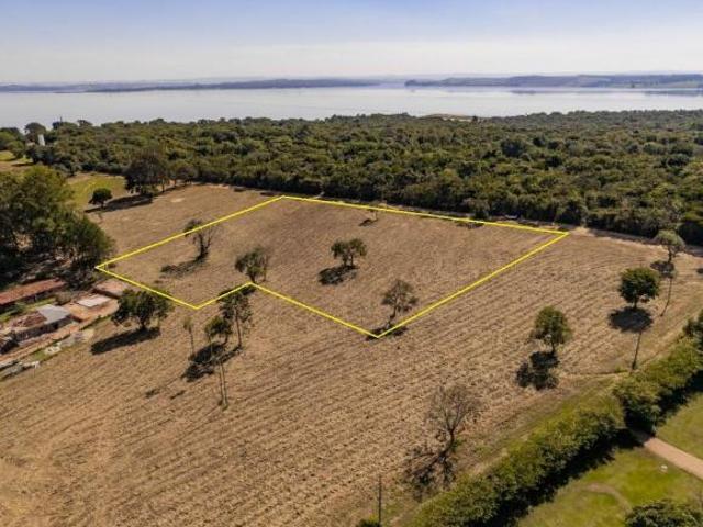 Belo Terreno 10.000M² Enseada Azul Paranapanema