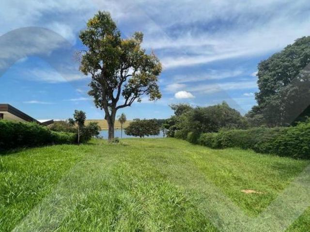 Belo Terreno em Frente a Represa