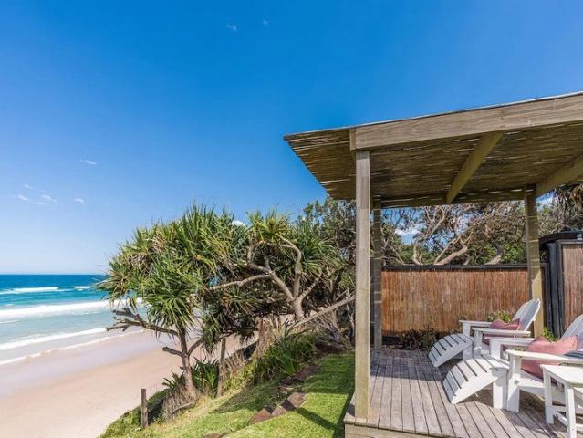 Belongil Summerhouse Iconic Location with Private Beach Access Furnished Short Term Let Available from 31 August to 30 November, 2026