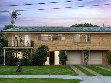 Beloved family home in leafy parkside locale
