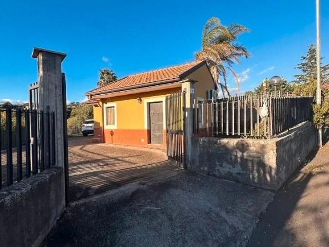 belpasso campagna bilocale si residenza