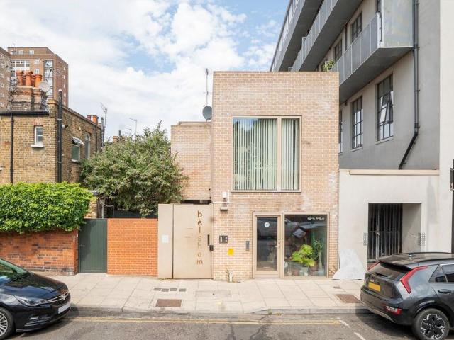 Belsham Street, London E9 4 bed flat to rent £4,500 pcm £1,038 pw