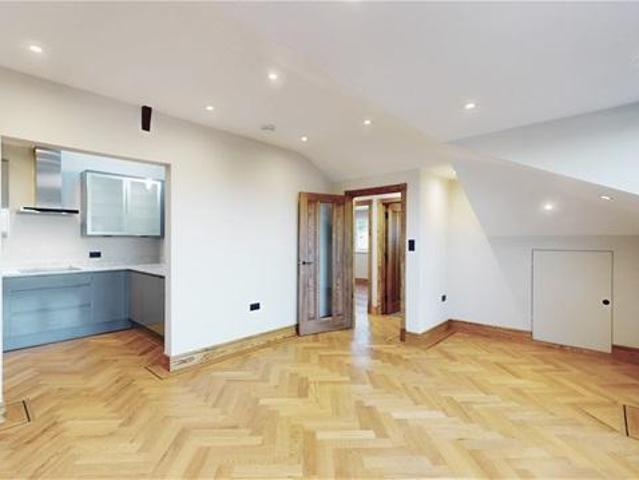 Belsize Park, Belsize Park 3 bed flat to rent £4,312 pcm £995 pw