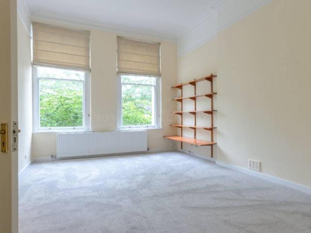 Belsize Park NW3 2 bed flat to rent £3,098 pcm £715 pw
