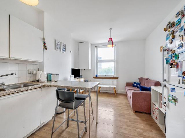 Belsize Road, London NW6, 2 bed property to rent, £1,850 pcm | PrimeLocation