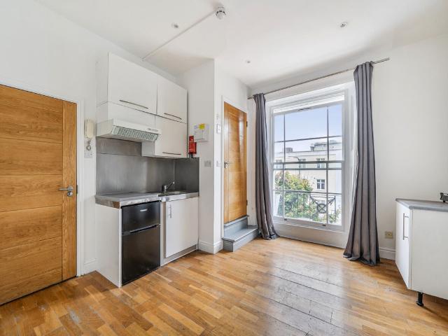 Belsize Road, South Hampstead, London NW6, Studio to rent, £1,300 pcm | PrimeLocation