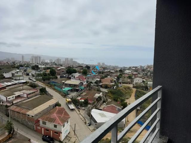 Bertoli propiedades vende departamento en altos de | 2 dormitorios por 3300.00 en Valparaíso