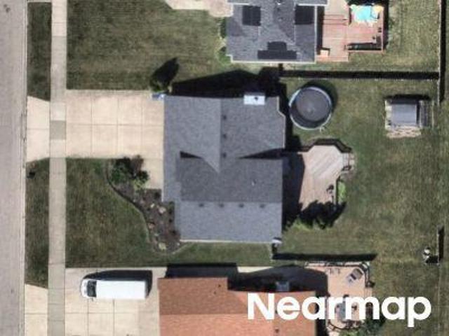 Bertrand Ln