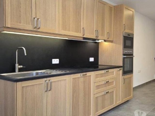 BERTRIX: charmante maison rénovée, 2 ch, + 140m²