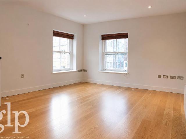 Berwick Street, Soho, W1F 1 bed apartment to rent £2,999 pcm £692 pw