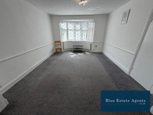 Berwyn Avenue, Hounslow TW3, 3 bed semi detached house to rent, £2,600 pcm | PrimeLocation