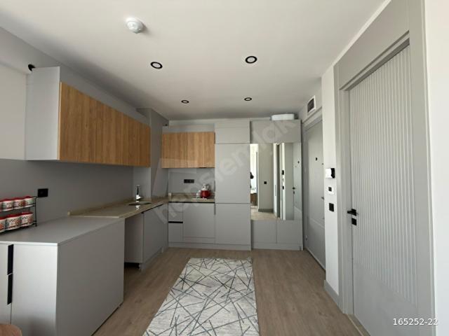 BERA EMLAK'TAN SİTE İÇERİSİNDE KİRALIK 1+1 EŞYALI DAİRE