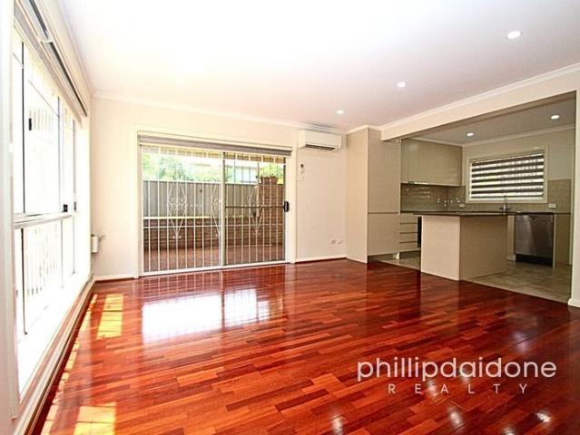 Berala Townhouse in a Quiet and Convenient Location