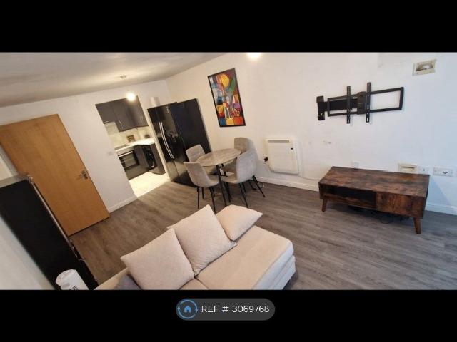 Berberis House, Feltham TW13, 2 bed flat to rent, £1,750 pcm | PrimeLocation