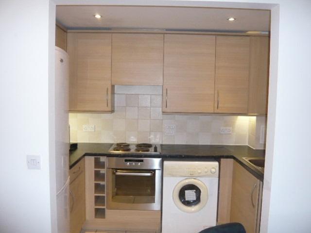 Berberis House, Feltham 2 bed flat to rent £1,625 pcm £375 pw