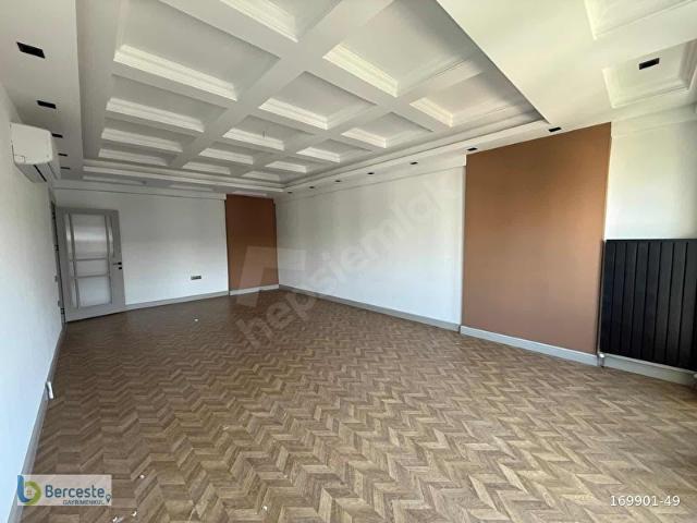 Berceste'den 4+1 Kapalı Otoparklı 5.Kat Kiralık Memur'a