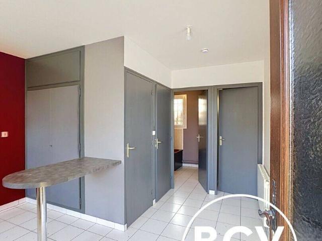 Berchères Les Pierres maison 3 chambres avec petite cour