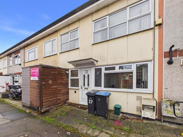 Berecroft, Harlow CM18, 5 bed terraced house to rent, £2,150 pcm | PrimeLocation