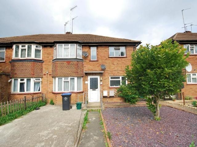 Beresford Avenue, Wembley HA0, 2 bed maisonette to rent, £1,900 pcm | PrimeLocation