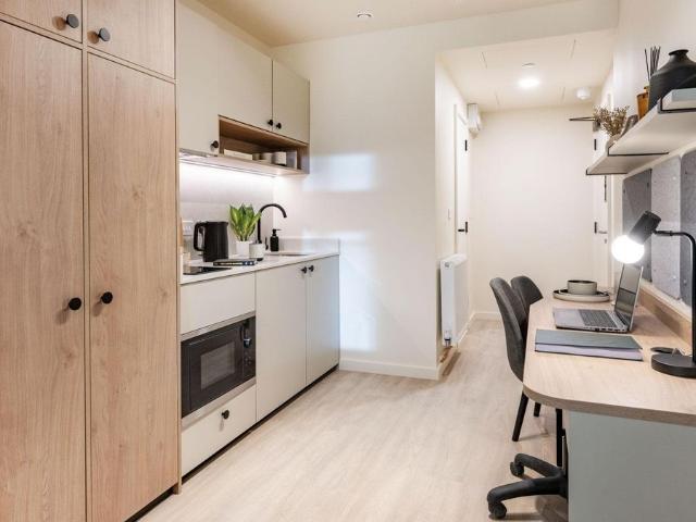 Beresford Street, London SE18, Studio to rent, £1,885 pcm | PrimeLocation