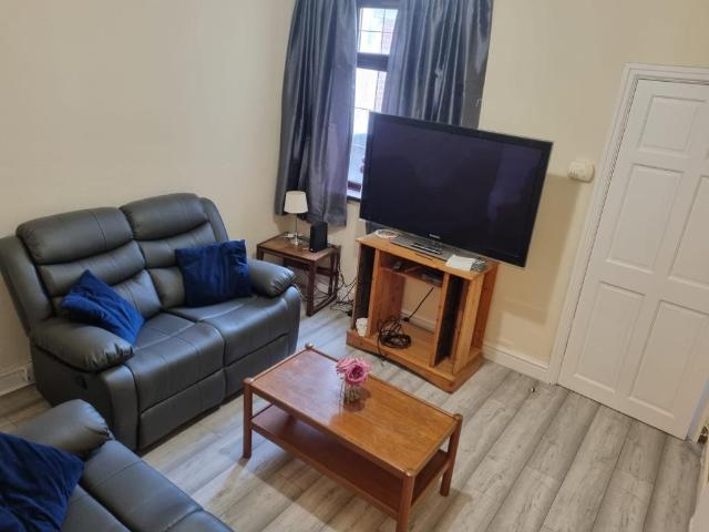 Beresford Street, Stoke On Trent ST4 3 bed terraced house to rent £1,365 pcm £315 pw