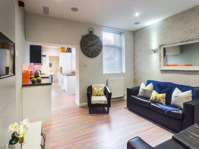 Beresford Street, Stoke ST4, 5 bed terraced house to rent, £411 pppm | PrimeLocation