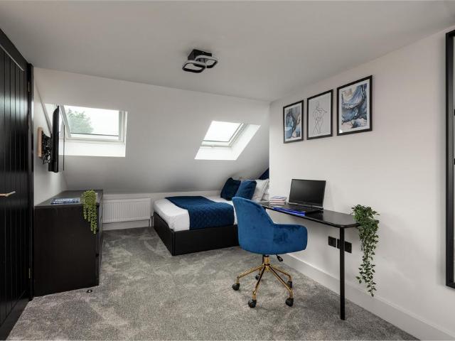 Beresford Road, Gillingham ME7 1 bed end of terrace house to rent £895 pcm £207 pw
